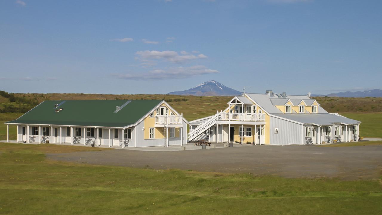 Hotel Laekur Хелла Экстерьер фото