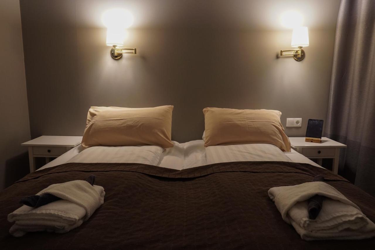 Hotel Laekur Хелла Экстерьер фото